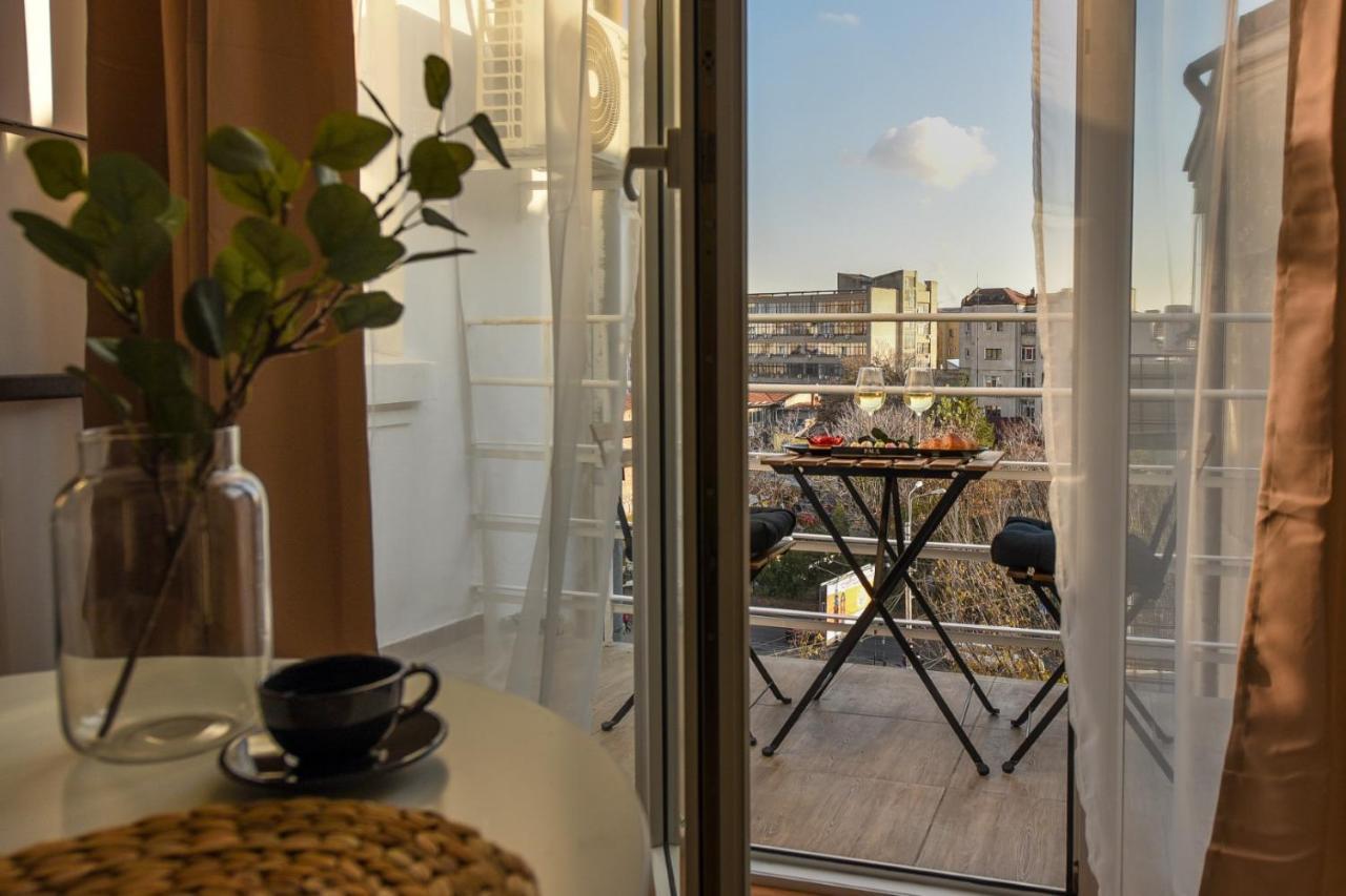 Cozy 1Br Escape - Apartment With Charming Balcony Near Universitate 布加勒斯特 外观 照片